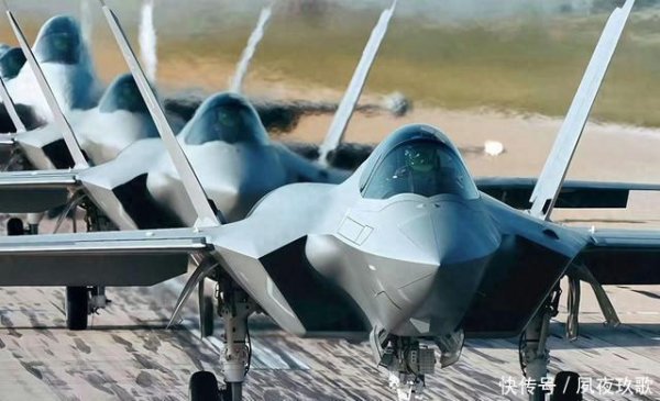 信达配资 四款弹射型舰载机交付，性能领先美国同款战机，只待福建舰服役